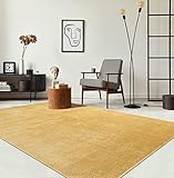 the carpet Relax Moderner Flauschiger Kurzflor Teppich, Anti-Rutsch Unterseite, Waschbar bis 30 Grad, Super Soft, Felloptik, Gold, 160 x 230 cm