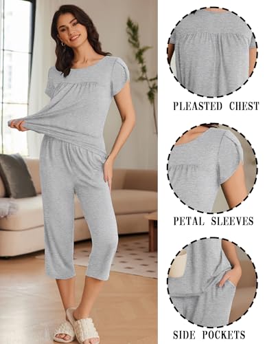 Ekouaer Womens Pajama Set Short Sleeve Sleepwear Pleated Floral Pjs Set Capri Pants Lounge Sets with Pockets S-XXL2