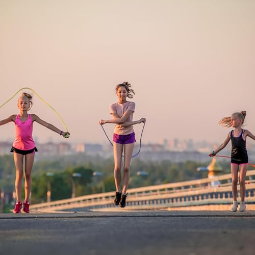 Foto von Springseil Kinder, 250cm Verstellbare Seilspringen Kinder mit Holzgriff, Skipping Rope Kids für Jungen und Mädchen, Fitness Spiel und Knochenentwicklung zu fördern