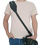 MÁS SUAVE Y TRANSPIRABLE: hecho de una almohadilla de neopreno que ofrece un alto nivel de seguridad para sus hombros, cuello, pecho y brinda protección cruzada para su cámara y antideslizante.