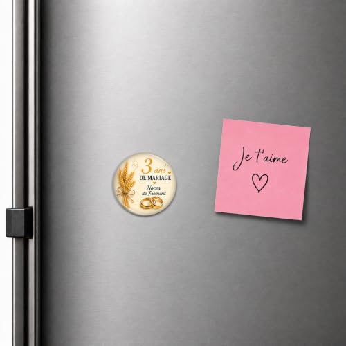 Badgmania Magnet Aimant 3 Ans de Mariage – Noces de Froment – Cadeau Romantique Couple Élégant – Souvenir Anniversaire Raffiné – Fabriqué en France – Ø 38 mm – vue 4