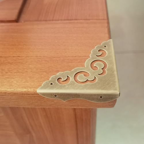 Image of Metal Corner Protectors Set of 4, Vintage Decorative Corner Protector for Antique Wooden Chests, Tables, Desks, Boxes, Edge Protection, Hollowed Out Flower Corner Guards for Decor Furniture (Bronze)