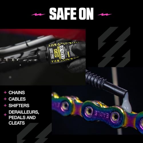 Image of Muc-Off Dry Chain Lube, 50 Milliliters - Biodegradable Bike Chain Lubricant, Suitable for All Types of Bike - Formulated for Dry Weather Conditions