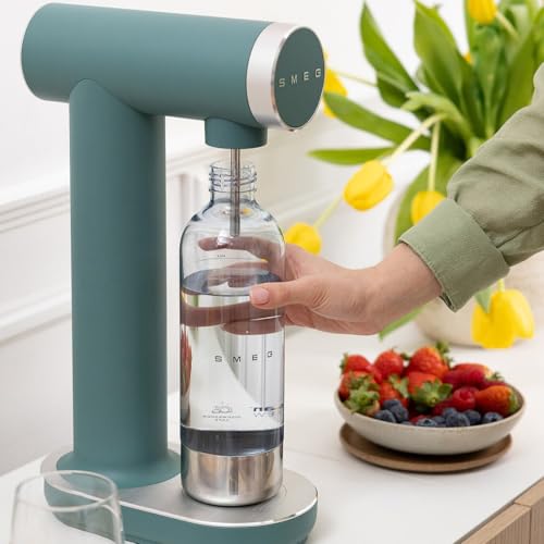 Image of SMEG Soda Maker - Sparkling Water Machine for Kitchen Counter - Collezione - Includes 1L Bottle - Compatible with Standard 60L CO₂ Cylinders (Matte Jade)