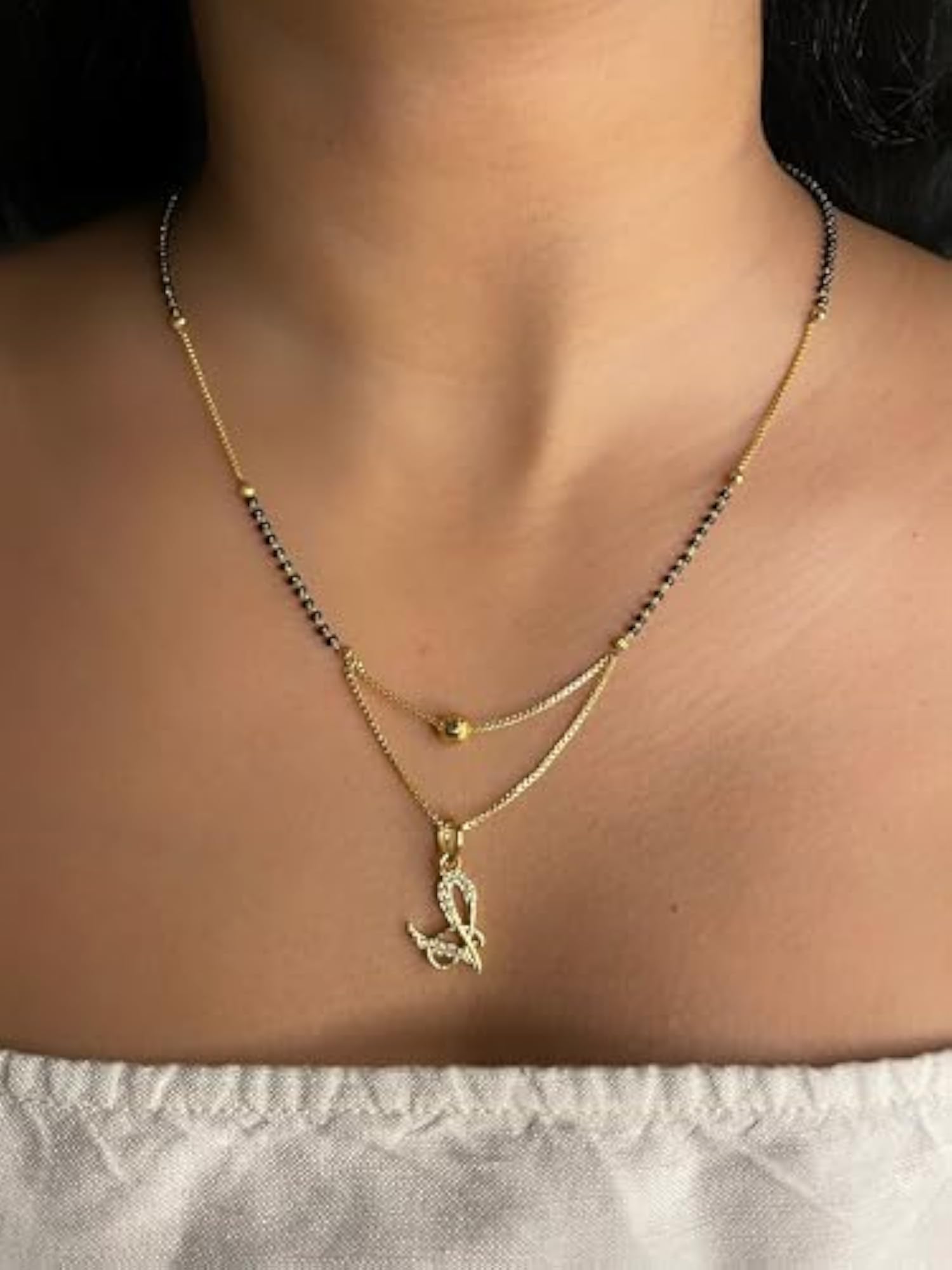 V Name Letter Diamond Attached Alphabet Pendant