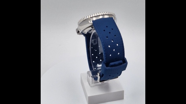 Generico Cinturino orologio Tropicale ONE MORE STRAP Gomma FKM Sub Diver Vintage Rally Racing forato con sgancio rapido fibbia acciaio inox SKX 007 ny turtle 20mm 22mm (Azzurro, 20mm