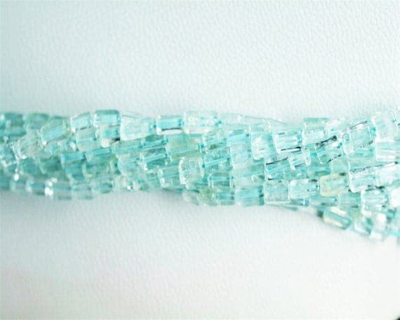 Aquamarine cube LKBEADS 3-4mm pour créer des bijoux d'été bohèmes