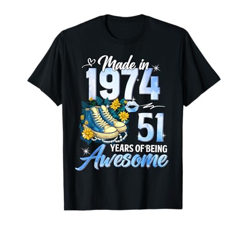 51st Birthday Queen Made in 1974 Gifts 51 Years Old Floral Camiseta