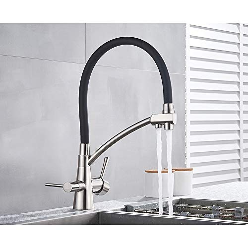Robinet de cuisine filtré pour éliminer le calcaire de l'eau potable