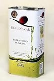 Se obtiene de un fruto sano y recogido del árbol en el momento propicio. Conformado por un copuage natural de las distintas variedades que existen en nuestros olivares, siendo las más representativas la Picual, Hojiblanca, Picuda, Chorrúa y Pajarera. Nota de Cata Vista: Color amarillo verdoso. Nariz: Aroma frutado a aceituna verde, manzana y otros frutos almendrados. Boca: Entrada con volumen., tiene un paso por boca sabroso, con sabor dulce, algo amargo, picante y con leve sabor a almendra.