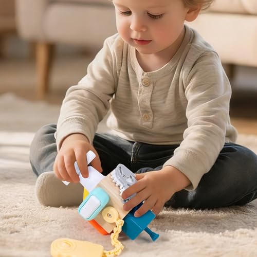 Coordination œil-main en bois avec ce cube d'activités bébé - 2
