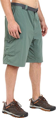 Image of Columbia Men's Regular Fit Shorts (AM4723 Cypress Heather Camo Print 40)