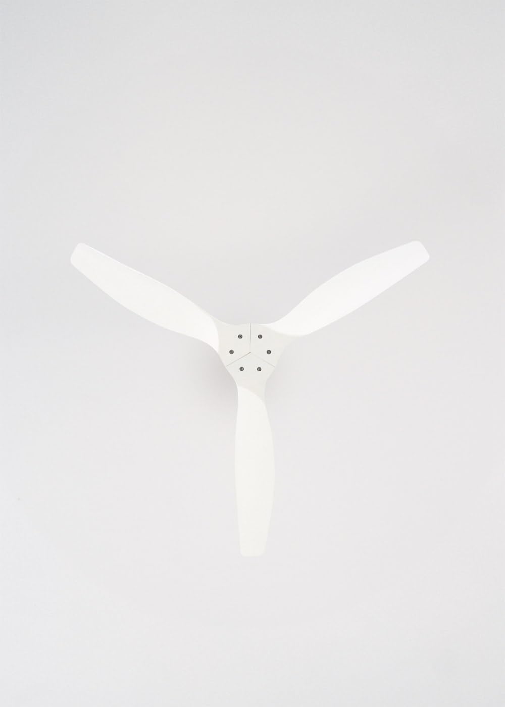 CREATE / WINDCALM NATURAL WOOD S/Ventilador de techo blanco con mando / 40W, Temporizador, Ø112 cm, 6 velocidades, 3 temperaturas de luz, función verano-invierno