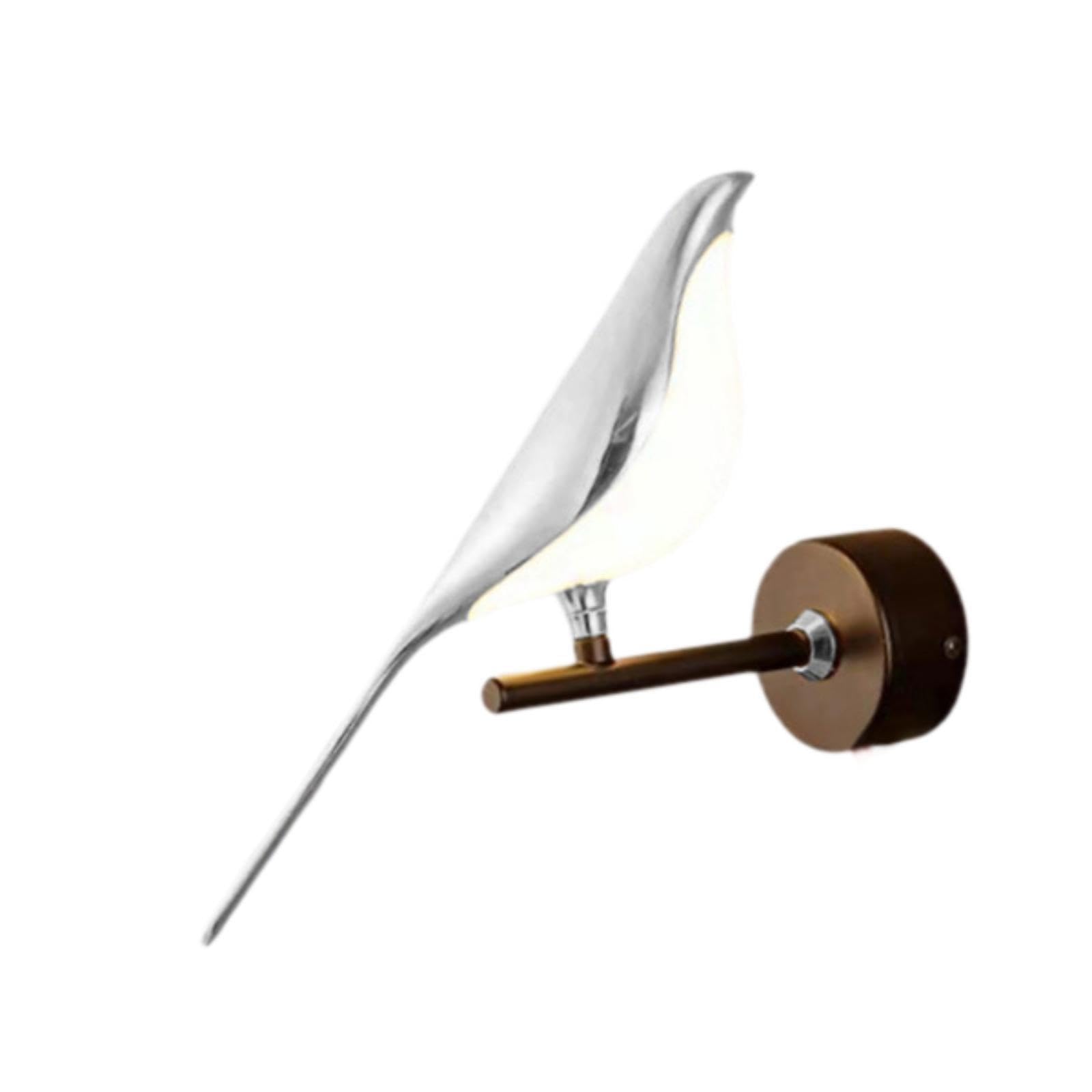 Elegante decorazione da parete per camera da letto con applique a forma di uccello e illuminazione creativa per gli amanti dell'arredamento moderno.