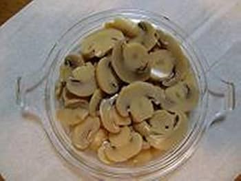 Amazon.co.jp: K&K 国産マッシュルーム丸ごとスライス缶 85g×6個