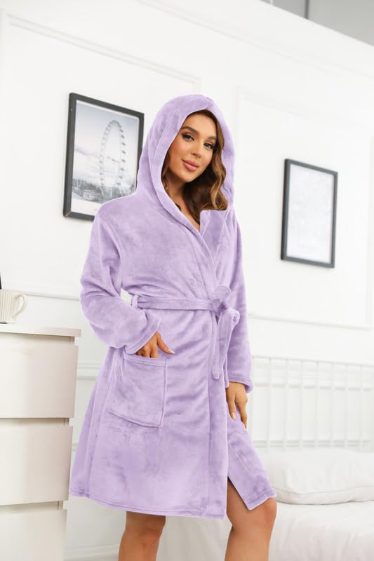 Image of U2SKIIN Women Hooded Fleece Robe, Short Plush Robes for Womens With Hood Soft Warm Spa Bathrobe