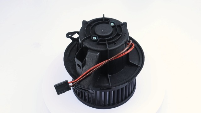 Image of Vetmor 700277 HVAC Heater Blower Motor with Fan Front for Mercedes Benz 2012-2015 C-Class | 2011-2016 E-Class | 2012-2015 GLK-Class | 2013-2020 SL-Class | 2012-2018 CLS-Class, Replace# 2128200708
