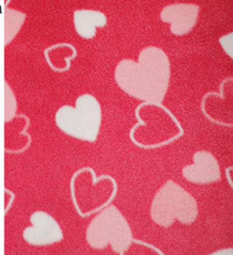 Tissu polaire imprimé cœurs pour créer vos plaids canapé et couvertures de chambre