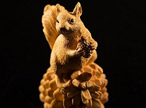 Miniatura 4 de TL035-3.9x2.4x2.0 in Figura tallada detallada de boj tallado - Ardilla con tuerca