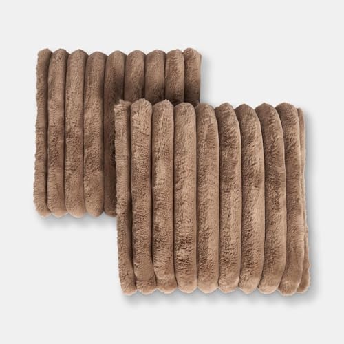 OHS Cushion Covers 45 x 45cm Soft Jumbo Faux Fur Ribbed Decorative Square Throw Pillow Covers Pack of 2 with Invisible Zipper for Sofa Living Room Bedroom, Mink