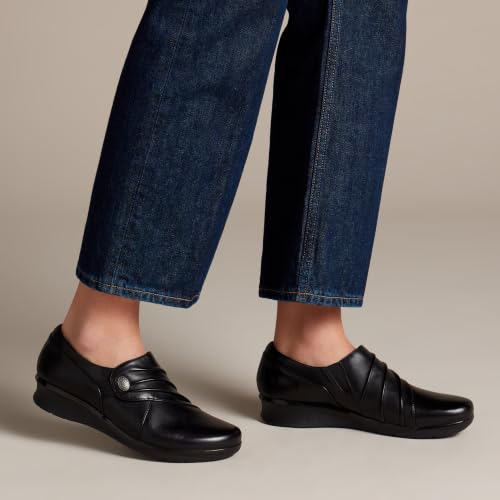 Image of Clarks Women's Hope Roxanne Loafer