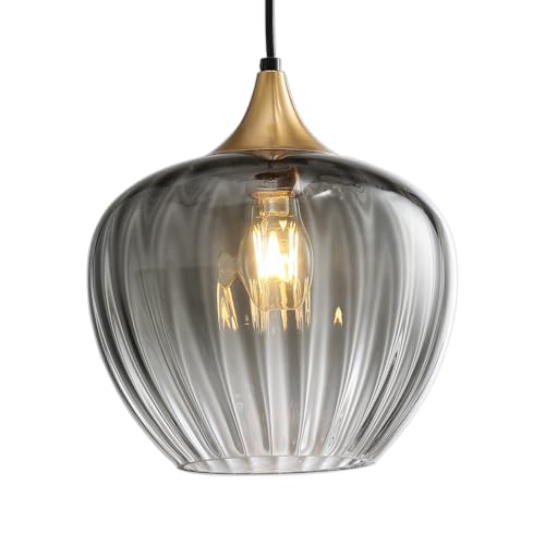 Lustre moderne doré brossé pour sublimer l'îlot de cuisine et la salle à manger
