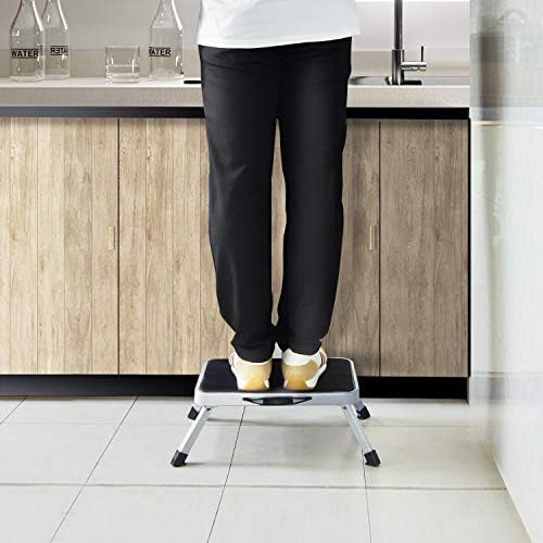 TOMORAL One Step Ladder, Folding Step Stool with Non-Slip Rubber Mat, Lightweight Steel Kitchen Stool, 150 kg Maximum Weigh