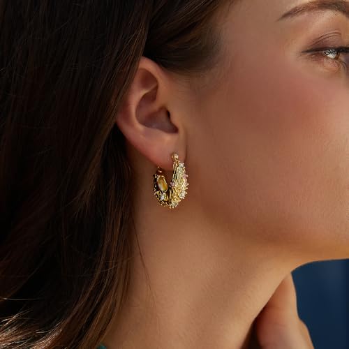 Image of FRUMOS 18K Gold Plated Chunky Hoop Earrings for Women Fashion Thick Gold Hoops Set Jewelry for Birthday Christmas Gifts