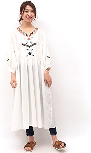 Amazon Co Jp チチカカ 刺繍ローンワンピース Free オフホワイト 服 ファッション小物