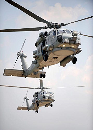 Amazon.co.jp: 2つのマルチミッションMH-60Rシーホークヘリコプターが