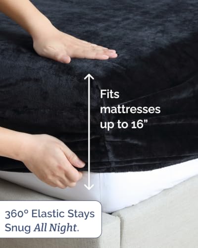 Image of Fleece Sheets Twin XL Size Set - 3-Piece Velvet Flannel Sheet Set - Black