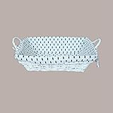 Panier rectangulaire élégant et pratique en osier blanc de grande taille.