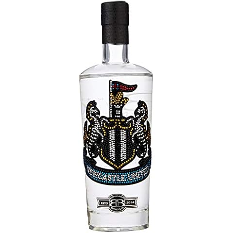 Newcastle United Gifts for Men & Women | Official Newcastle United FC Crystal Edition Valentines or Birthday Vodka for Magpies Football Fans | Premium Alcohol by Bohemian Brands - 70 cl Cover