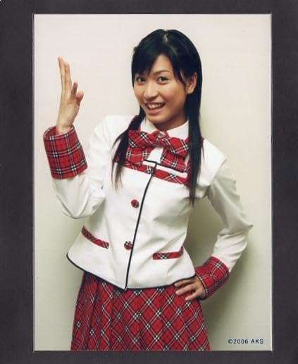 Amazon.co.jp: AKB48 大島麻衣『スカート、ひらり』購入特典生写真 2枚