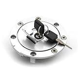 Material: Hecho de metal + plástico, las cerraduras para el tanque de combustible de la motocicleta pueden prevenir el robo de combustible. La cerradura del tanque de combustible bloquea la tapa del tanque de combustible para garantizar que los ladrones no puedan abrir fácilmente el tanque de combustible, lo que evita que el combustible sea robado fácilmente, lo que sella la abertura del tanque de combustible y protege el combustible dentro del tanque.