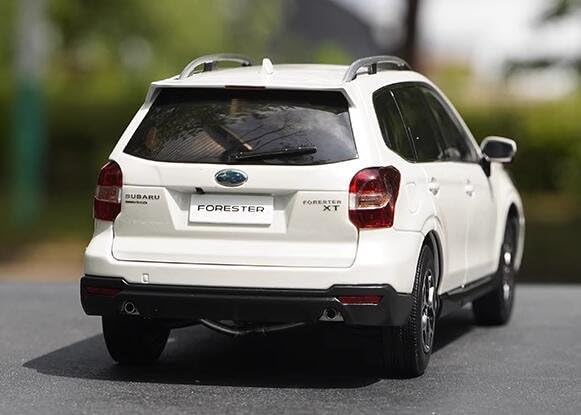 Amazon.co.jp: 1/18 Subaru Forester スバル フォレスター ホワイト