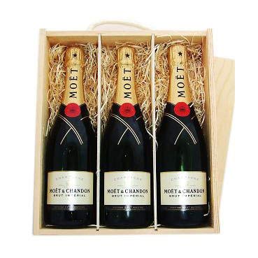 Moët & Chandon Brut Imperial Champagne NV 3 x 75cl in a Wooden Box