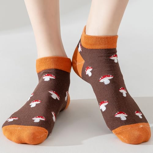 5 Pairs Cute Cartoon Animals Print Cotton Ankle Socks for Women Teens (US, Alpha, One Size, Regular, Regular, Mushroom)4