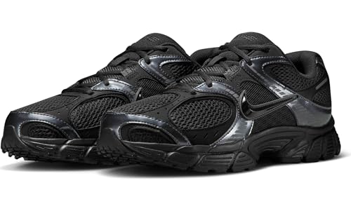 Nike Men's V5 Runner Sneaker2