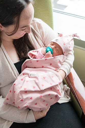 Image of MONICA + ANDY Mini Hospital Cuddle Box, 100% Organic Baby Clothes for Newborns & Infants, Coming Home Swaddle Blanket & Cap