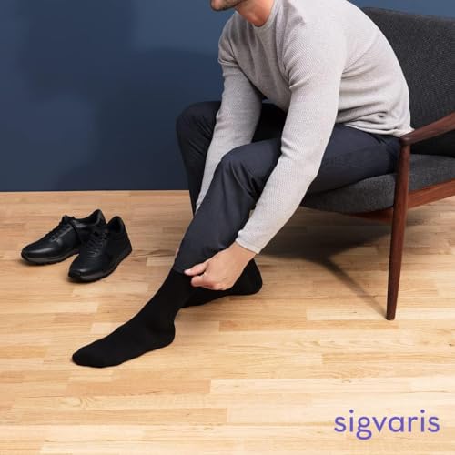Image of SIGVARIS Men's Essential Cotton 230 Closed Toe Calf-High Socks 20-30mmHg
