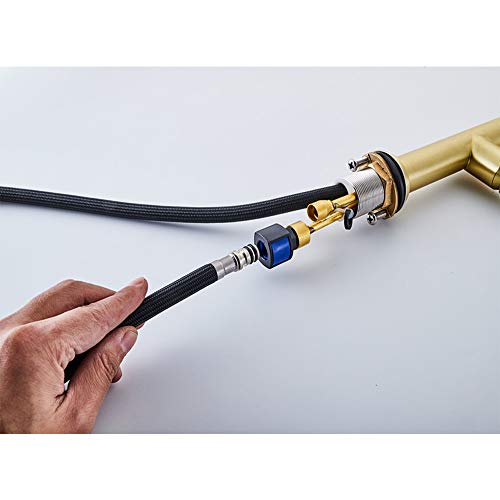 Grifo de latón dorado para cocina con diseño clásico premium y manguera extraíble integrada 3