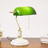 ✔ Vintage Arbeitsleuchte ist stabil und passt wunderbar zu unseren antiken Möbeln. dass sie eine E27- Fassung hat und Glühbirnen bis zu 60 Watt eingesetzt werden können. Sie macht mit der entsprechenden Birne super Licht zum lesen und sieht wirklich sehr schön aus