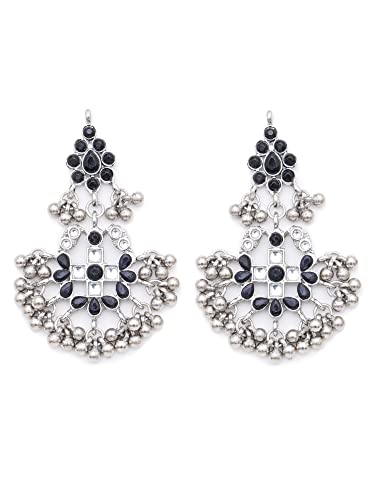 Karatcart Black Kundan Oxidised Silver Choker Necklace Set - Image 5