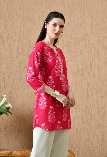 Image of Amazon Brand - Tavasya Women Floral Printed Round Neck Pure Cotton Regular Fit Kurti | Everyday & Office Wear Kurta | Modern Ethnic Top