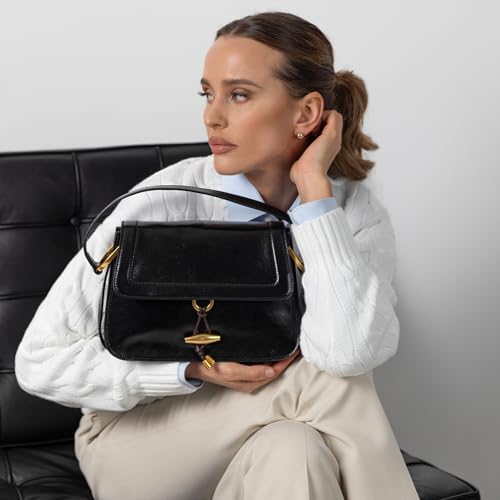 Image of Time Resistance Leather Shoulder Bag - Full-Grain Leather Handbag with Toggle Closure - Elegant Handbag for Women