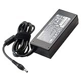 Ladegerät für Notebook Toshiba – Modell PA5083U-1ACA – P/N PA-1121-81 / 121712-11 – 19 V / 6,32 A.