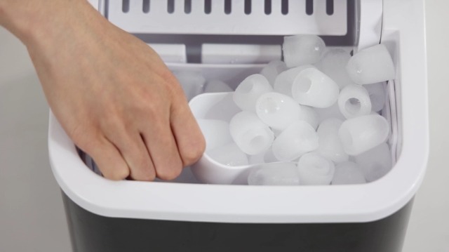 Image of DUMOS Countertop Ice Maker with Handle, 26lbs /24H Portable Ice Machine | 9 Bullet Cubes Ready in 6 Mins, Self-Cleaning, Quiet Compact for Home, Kitchen, RV, Camping, White