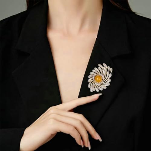 Image of HETICA Women Animal Floral Brooch Pin Accessory Perfect as a Gift for Anniversary Celebrations, Parties, Or Everyday Wear