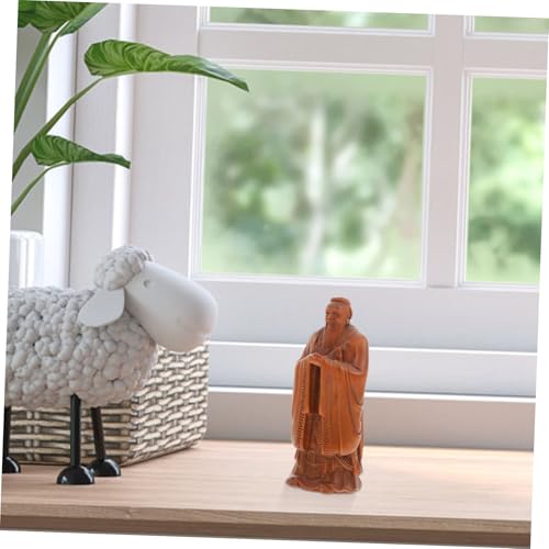 Statue Confucius bois compact pour sublimer un bureau vide sans style